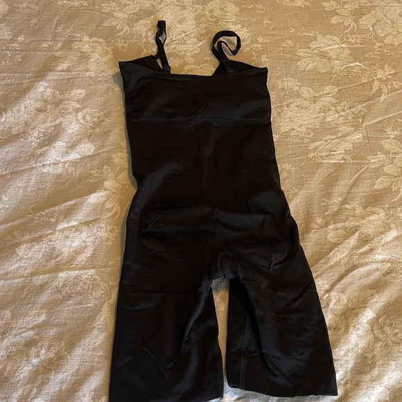 SPANX shapewear control top size small - Picture 5 of 5
